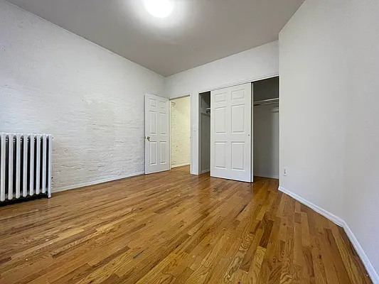 Rented by HOLTON REAL ESTATE INC. | media 27