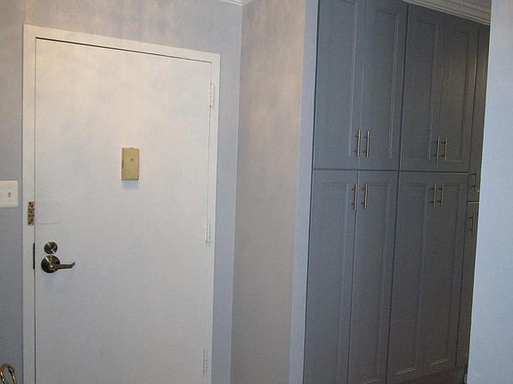 5th image of 501 Slaters Ln APT 308