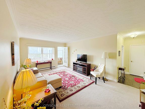 5th image of 824 Brant St #25