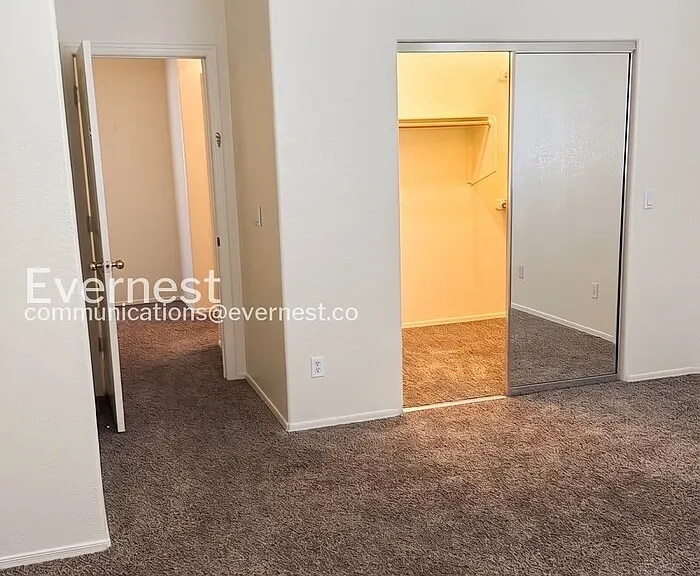 2542 W Sunstar Pl — Photo 12