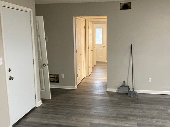 2nd image of 181 NW Zaun Ave #183