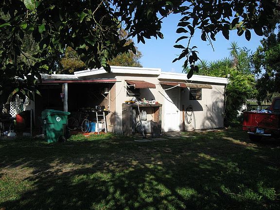 2nd image of 4270 SW 92nd Ave