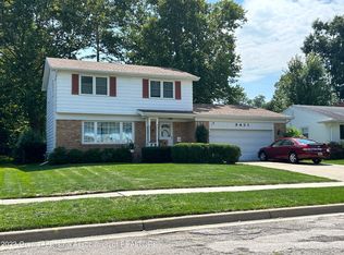 3421 Glasgow Dr, Lansing, MI