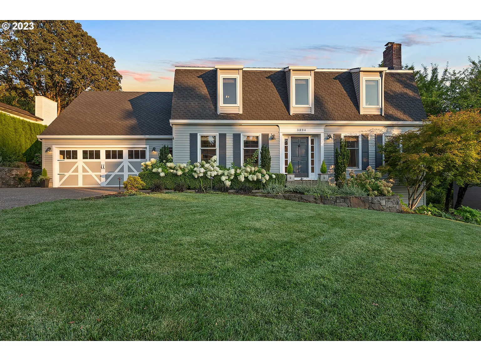 3894 Tamarack Ln photo 1