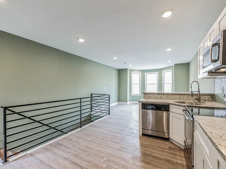 2824 N 22nd St #2 — Photo 8