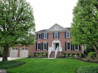 3 Byron Dr, Mount Laurel, NJ 08054