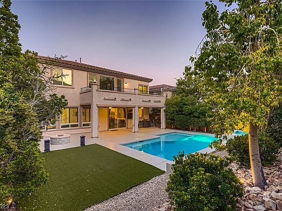 4th image of 531 Calahonda Ct