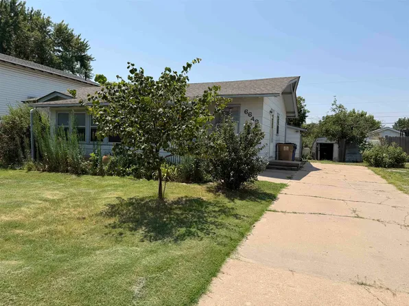 6649 N Randall St, Wichita, KS 67219