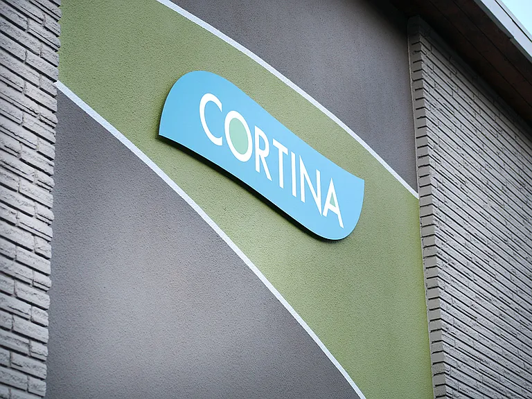 Cortina Apartments — Photo 2