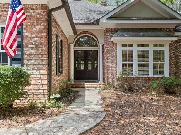 513 Longleaf Dr, Petal, MS 39465