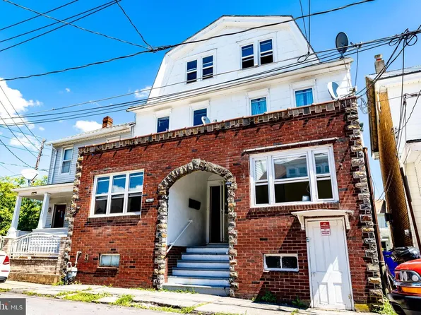 105 S Vine St, Hazleton, PA 18201