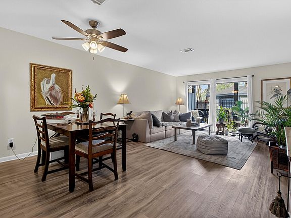 3rd image of 1530 Fort Johnson Rd APT 2B