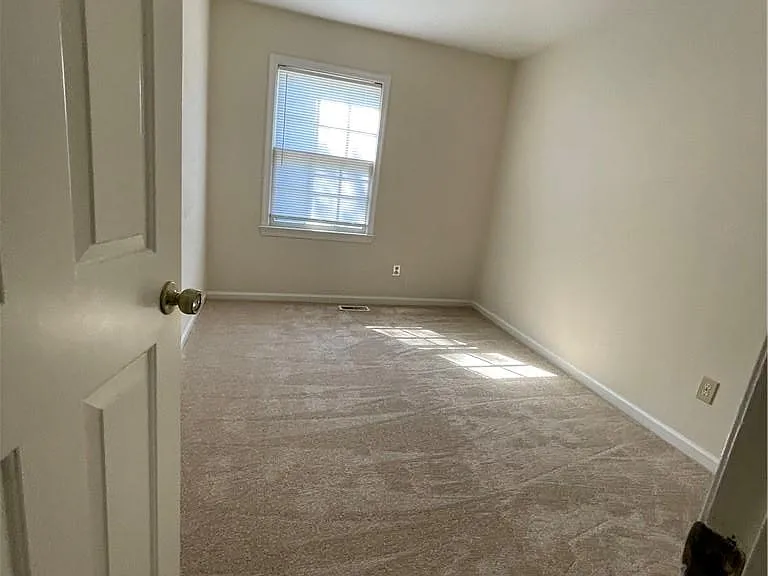 4613 Stonebridge Ln — Photo 12