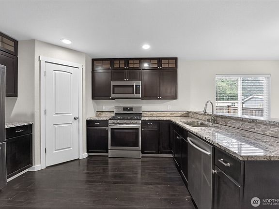 4th image of 20511 12th Avenue Ct E
