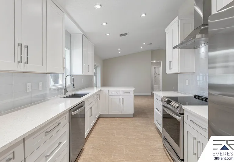 12 Walt Pl — Photo 16