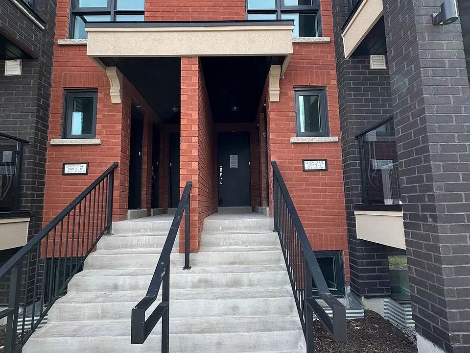 35 Romilly Ave #6