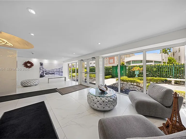 720 Collins Ave #603 — Photo 33