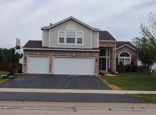 16423 Coventry Ln, Crest Hill, IL 60403