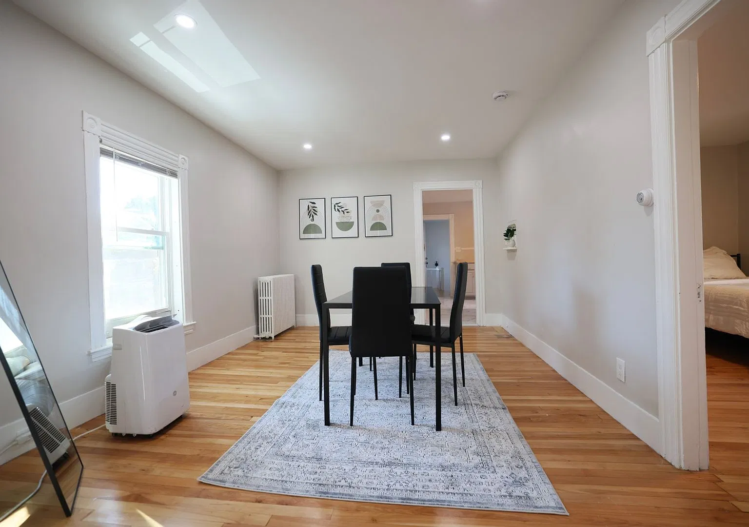 Spacious 2BR Apartment in Lewiston — Photo 3