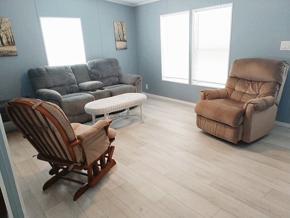 2nd image of 2600 Harden Blvd #199