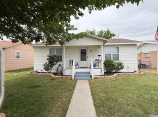 403 N 10th St, Carlsbad, NM 88220