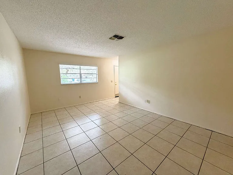7419 Mead Dr — Photo 5