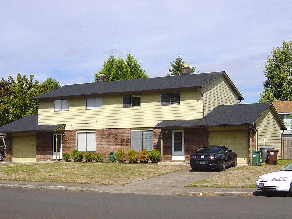 1st image of 2195 NE Barberry Ct