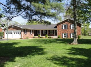 592 Vincent St, Smiths Grove, KY 42171