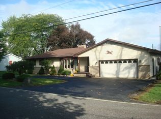 1609 E Kammerer Rd, Kendallville, IN 46755