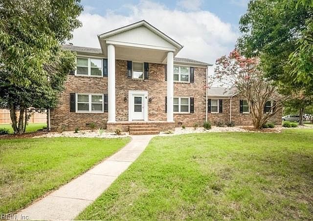 1st image of 4 Canal Dr
