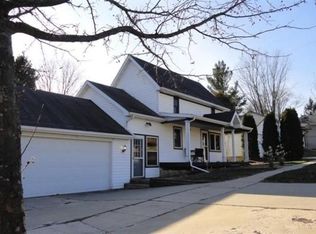 513 7th Ave, New Glarus, WI 53574