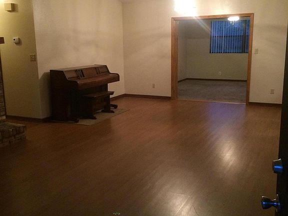 4th image of 2779 NE 31st Pl