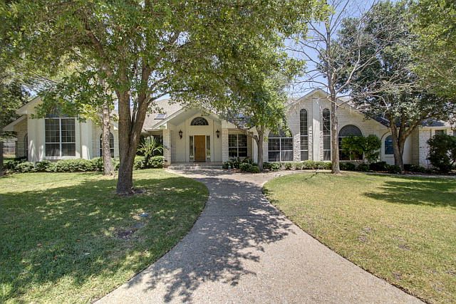 1st image of 1708 Foothills Dr