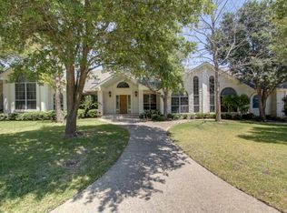 1708 Foothills Dr, Kerrville, TX 78028