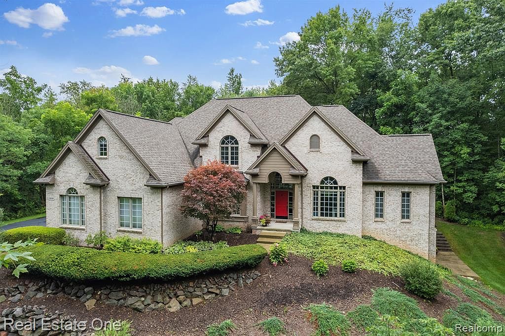 3000 Charann Dr, Howell, MI 48843 Zillow