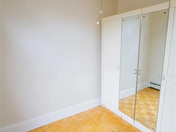 136 Sherman Avenue image 7 of 9