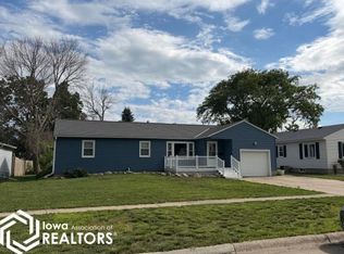 765 W 5th St, Garner, IA 50438