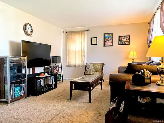 5th image of 267 McConkey Dr