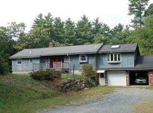 94 N Main St, Newton, NH 03858