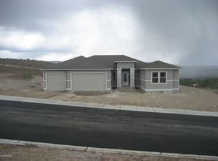 1315 Goodlander Cir, Selah, WA 98942