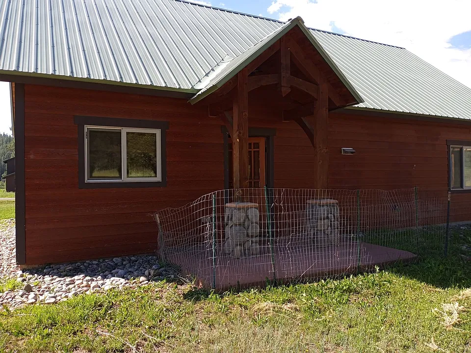 475 Alpine Dr