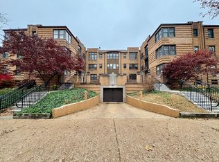 703 Westwood Dr APT 1A, Saint Louis, MO 63105