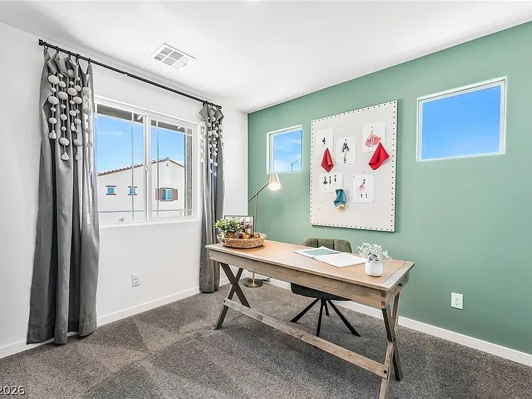 914 Rosy Starling St — Photo 34