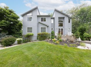 3 Zack Ct, Spring Valley, NY 10977