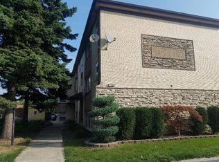 7530 W Lawrence Ave #GB, Harwood Heights, IL 60706