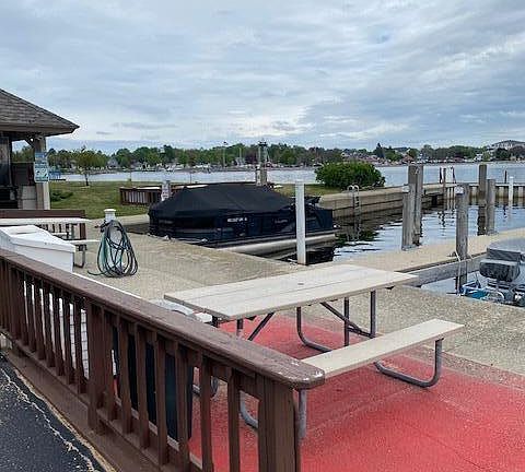4th image of 98 Harbor Dr #21