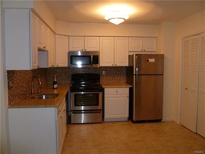 1st image of 123 Sierra Vista Ln