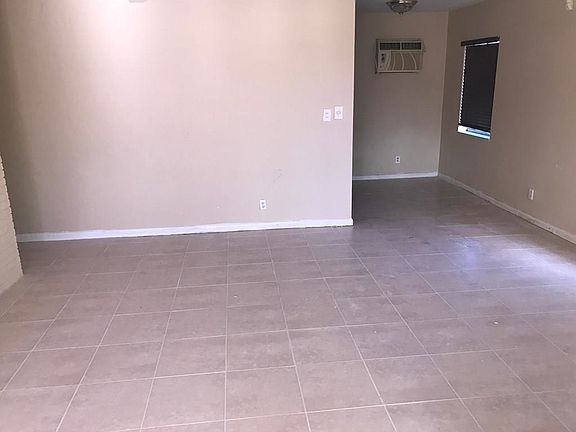 3rd image of 551 NW 34th Ter