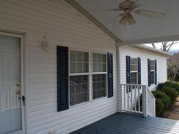 3rd image of 125 Elk Creek Ln