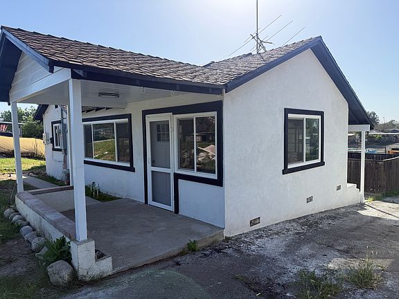 4th image of 6363 Lucretia Ave #1